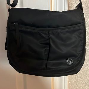 Lululemon satchel; size: O/S; color: black